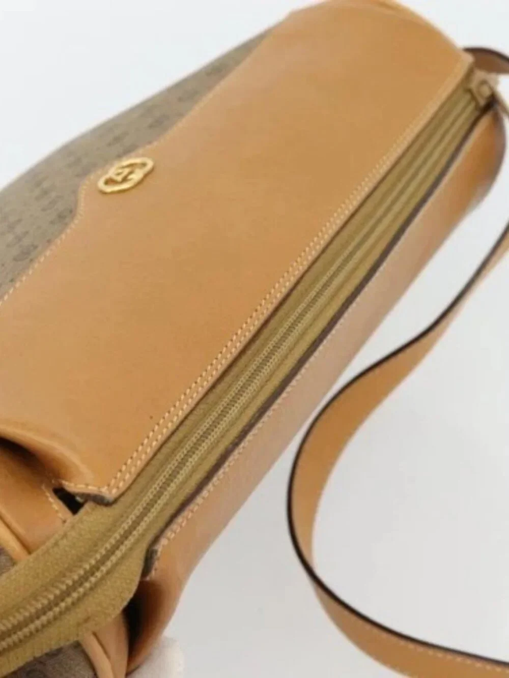 GUCCI Micro GG Supreme Shoulder Bag PVC Beige Gold 001 115 4001 Auth 182404 - Picture 5 of 16